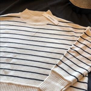 Elegant Navy Striped Crew Neck Sweater